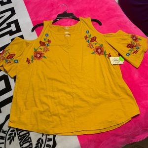 🚨SOLD🚨Mustard color blouse
